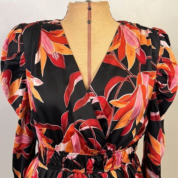 NWT entro Dramatic Black with Red Floral Print Mini Dress - Size Small - Picture 1 of 16
